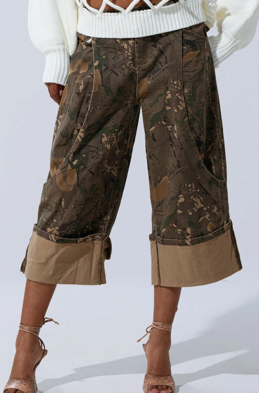 Loose Rugged Camouflage Bermuda Shorts